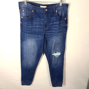 Celebrity‎ Pink Women's Medium Wash Jeans Denim Pants Size 15/32 Distressed